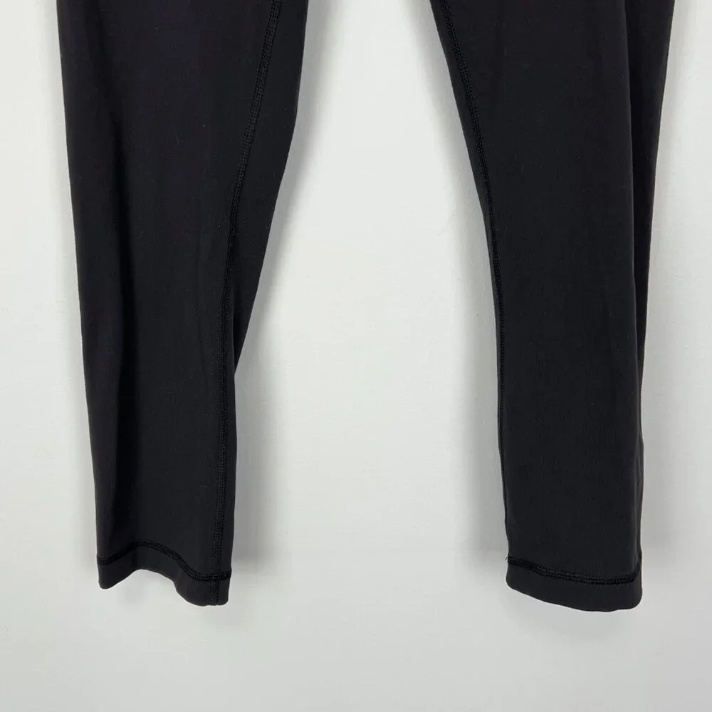 Lululemon Wunder Under Crop III Legging Ying Yang Stripe Black White size 6